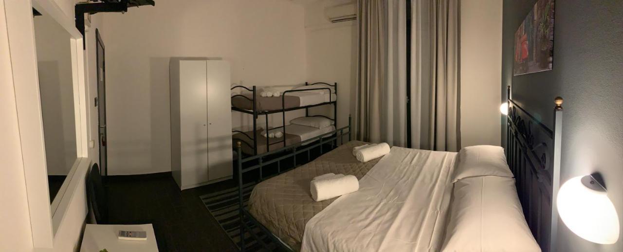 Hotel Neyra Beach 里米尼 外观 照片