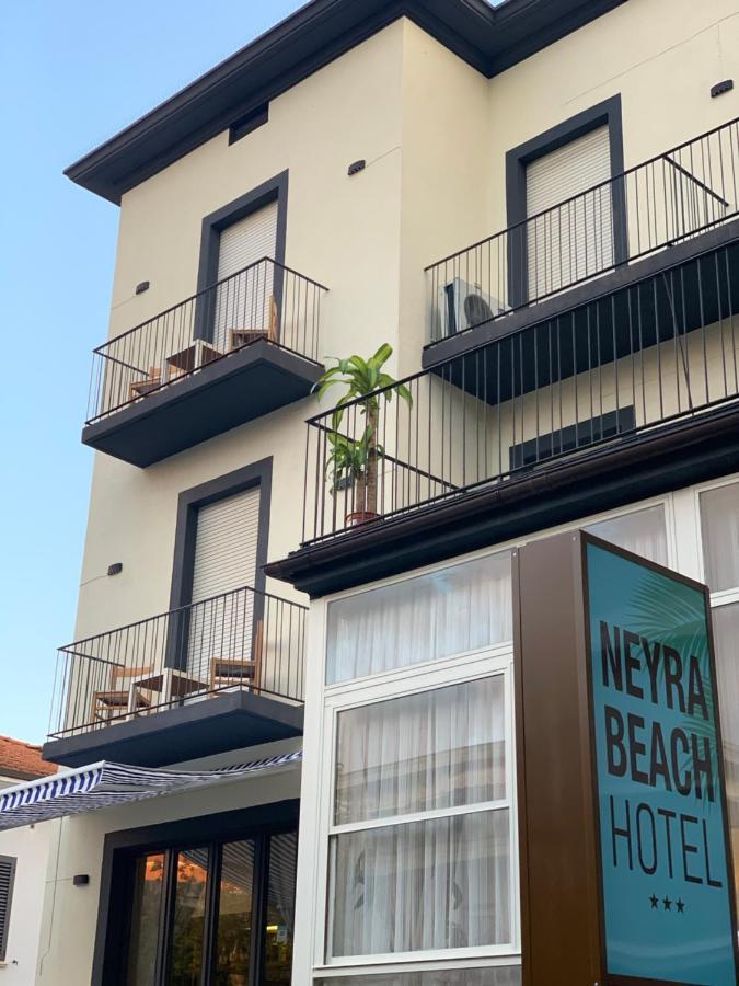 Hotel Neyra Beach 里米尼 外观 照片