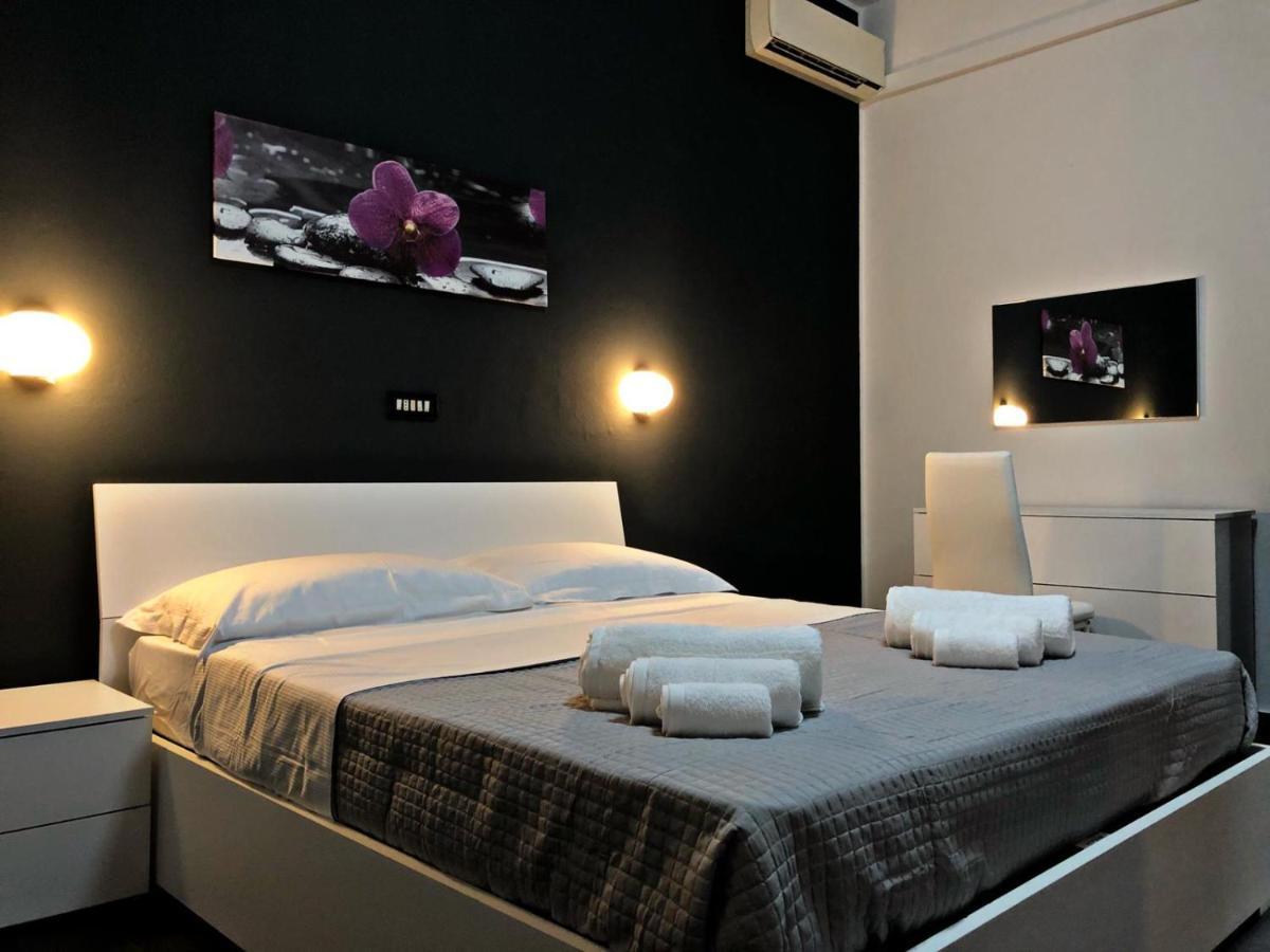 Hotel Neyra Beach 里米尼 外观 照片