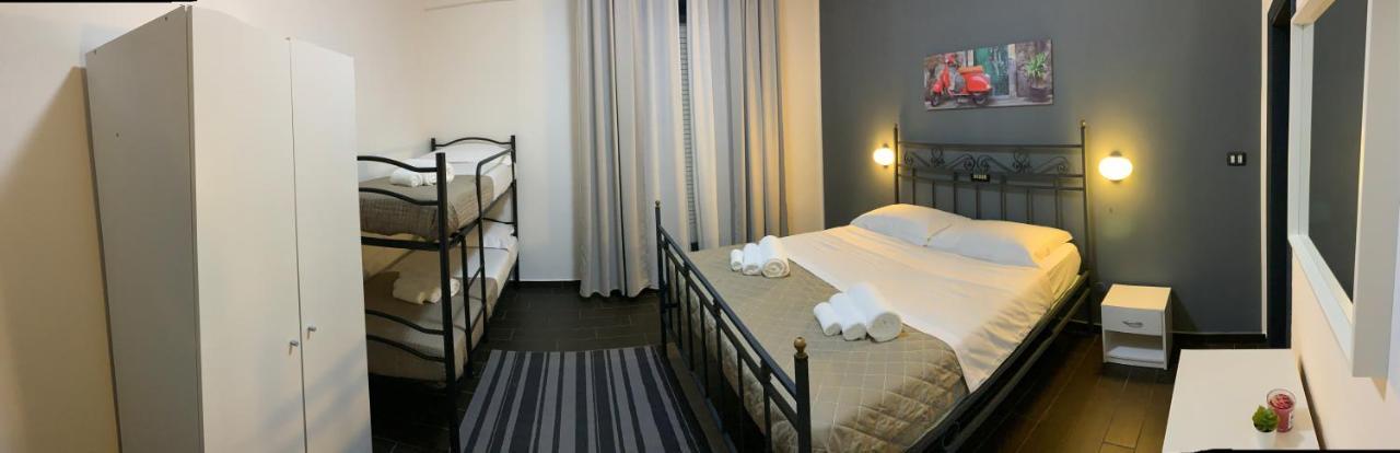 Hotel Neyra Beach 里米尼 外观 照片